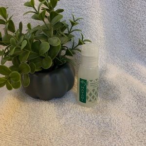 Hayadi: Weightless Soothing Cream